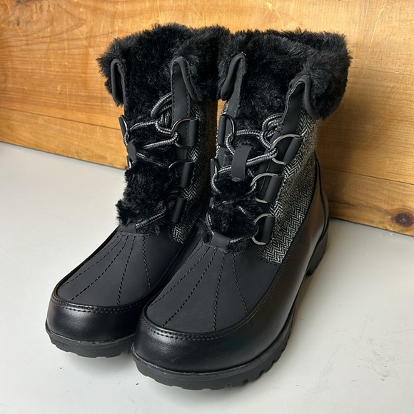 NIB Women’s Football JBU Herringbone Black Lightweight Winter Boot - Picture 3 of 6